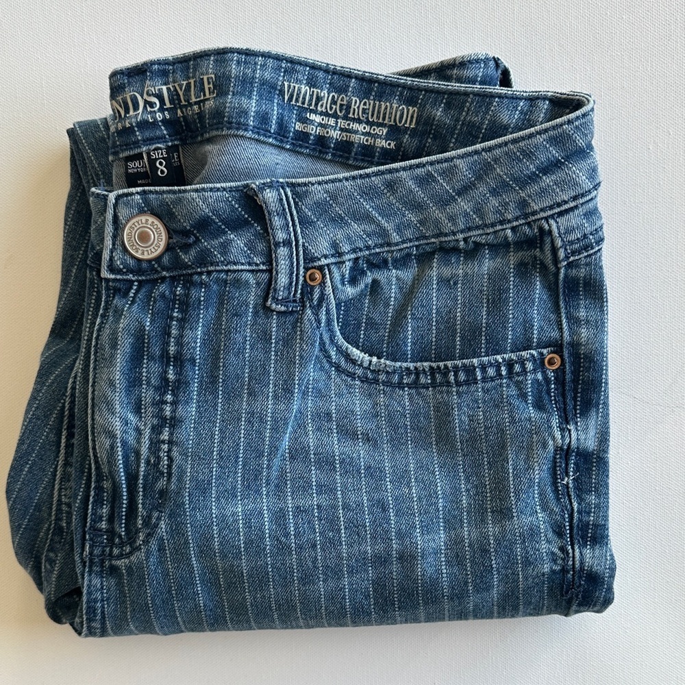 SoundStyle Size 8 Straight Leg Jeans Mid Rise Stripe Denim Ridged Front - Picture 10 of 10